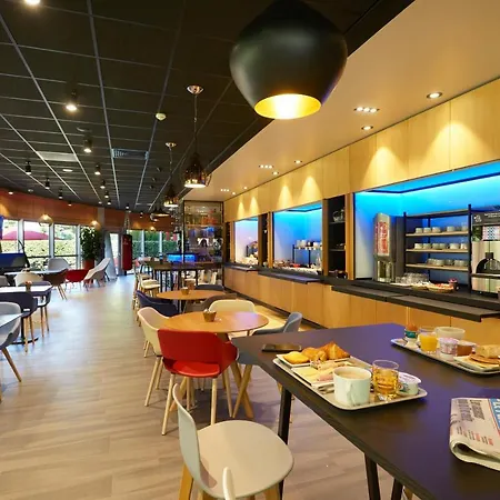 Hotel Ibis Porte De Geneve 3*