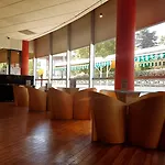Ibis Porte De Geneve Hotel Archamps