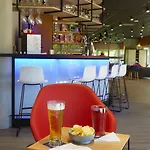 Ibis Porte De Geneve 3*
