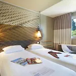 Ibis Porte De Geneve 3* Archamps
