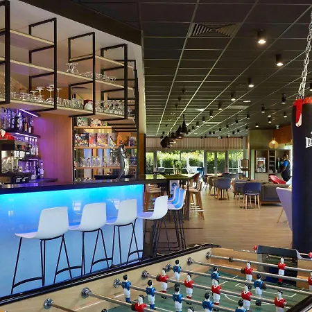 Hotel Ibis Porte De Genève 3*