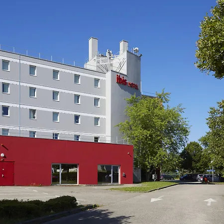 Ibis Porte De Genève Hotel 3*