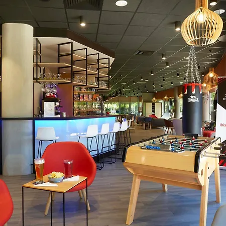 Ibis Porte De Geneve Hotel