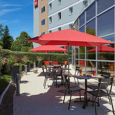 Ibis Porte De Geneve Hotel 3*