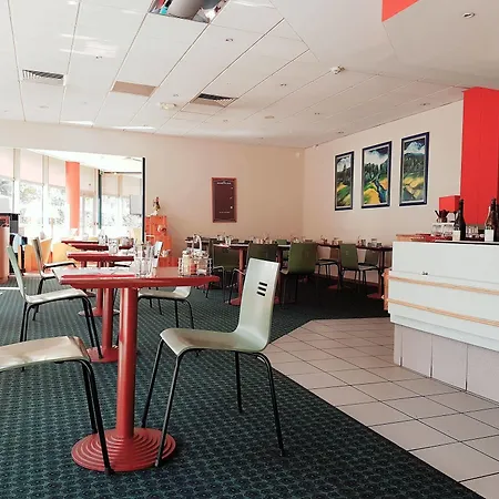 Ibis Porte De Geneve Hotel