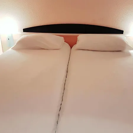 Ibis Porte De Genève Hotel Archamps